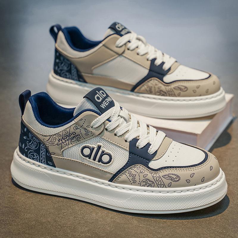 New Men's Classic Four Seasons Fashion Low Top Skateboarding Shoes Comfortable Soft Sole Sneakers