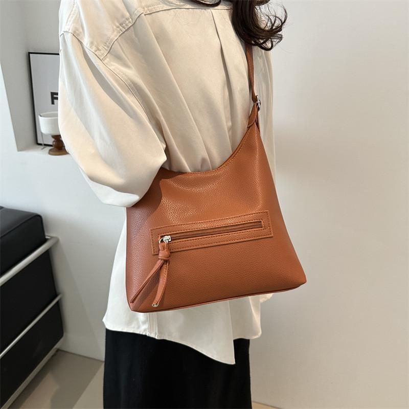 Stylish Large Capacity Fashionable Pu Tote Bag For Women Perfect For Daily Commute
