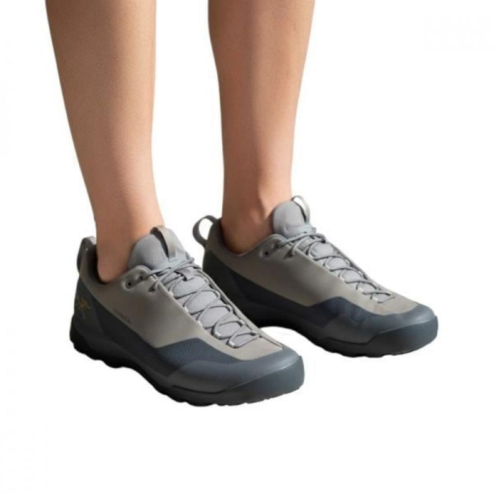 

Arc Teryx 25fw Conceal Gtx Women Afpfw09972voa VOID/CLOUD/UK 6.5 (250㎜)