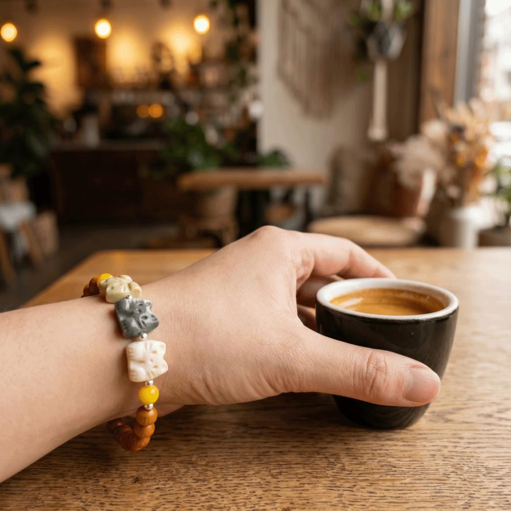 Hand Jewelry Cute Biscuit Cat Bracelet Adjustable Wristband Women Hand Bracelet Retro Cat Beads Bracelet Lovers
