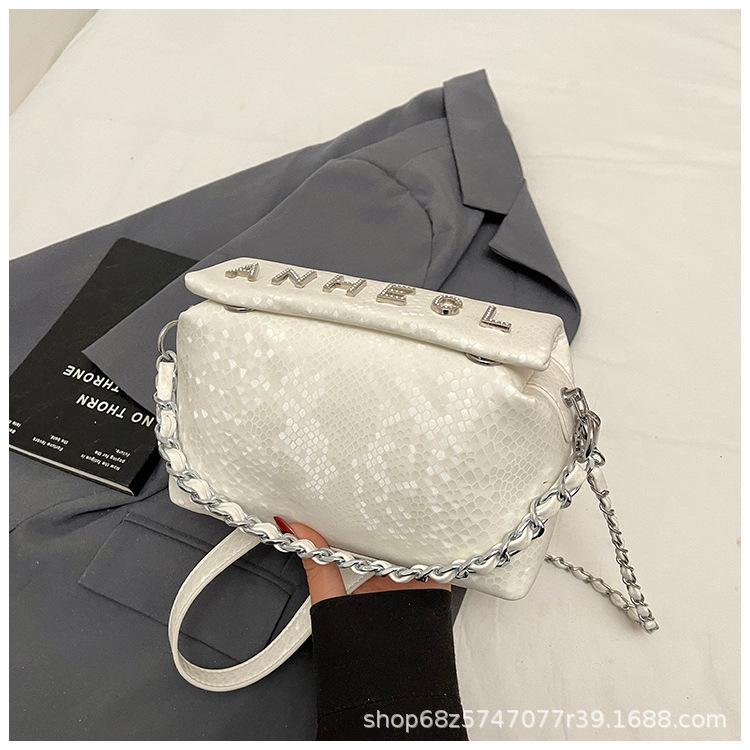 

Small fragrance box bag for women, 2025 new summer niche design, one-shoulder crossbody diamond checkered chain, commuter bag for women белый