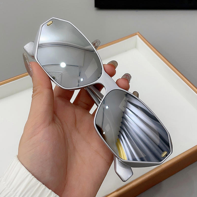 Y2K Cat Eye Sunglasses Trendy Vintage Versatile Shade Sun Glasses Rapper Eyewear High Quality Fashion Accessory