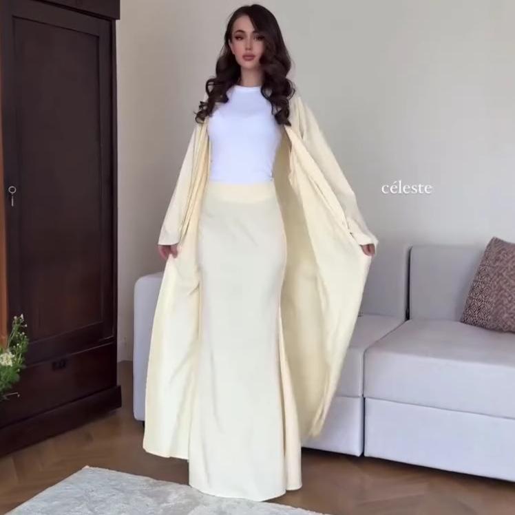 Herbst 2025 Europäisches & Amerikanisches Lockeres Qi-Robe-Mantel-Set mit Hüftumschlag-Midiröck für Damen