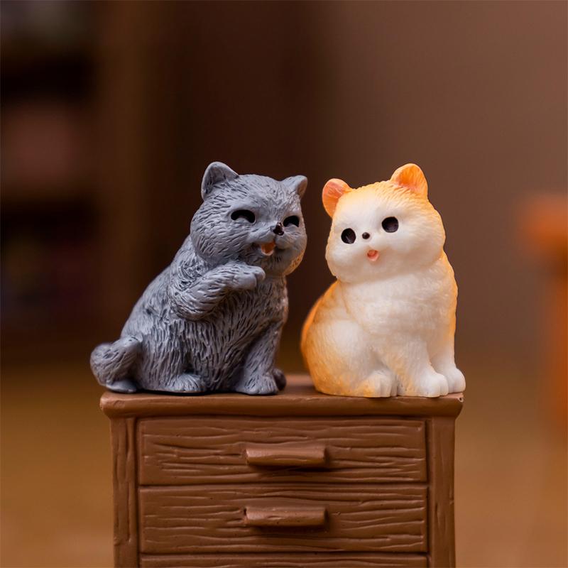 Mini Cat Ornament Cartoon Kitten Micro Landscape Dollhouse Model Car Interior Home Desktop Decoration