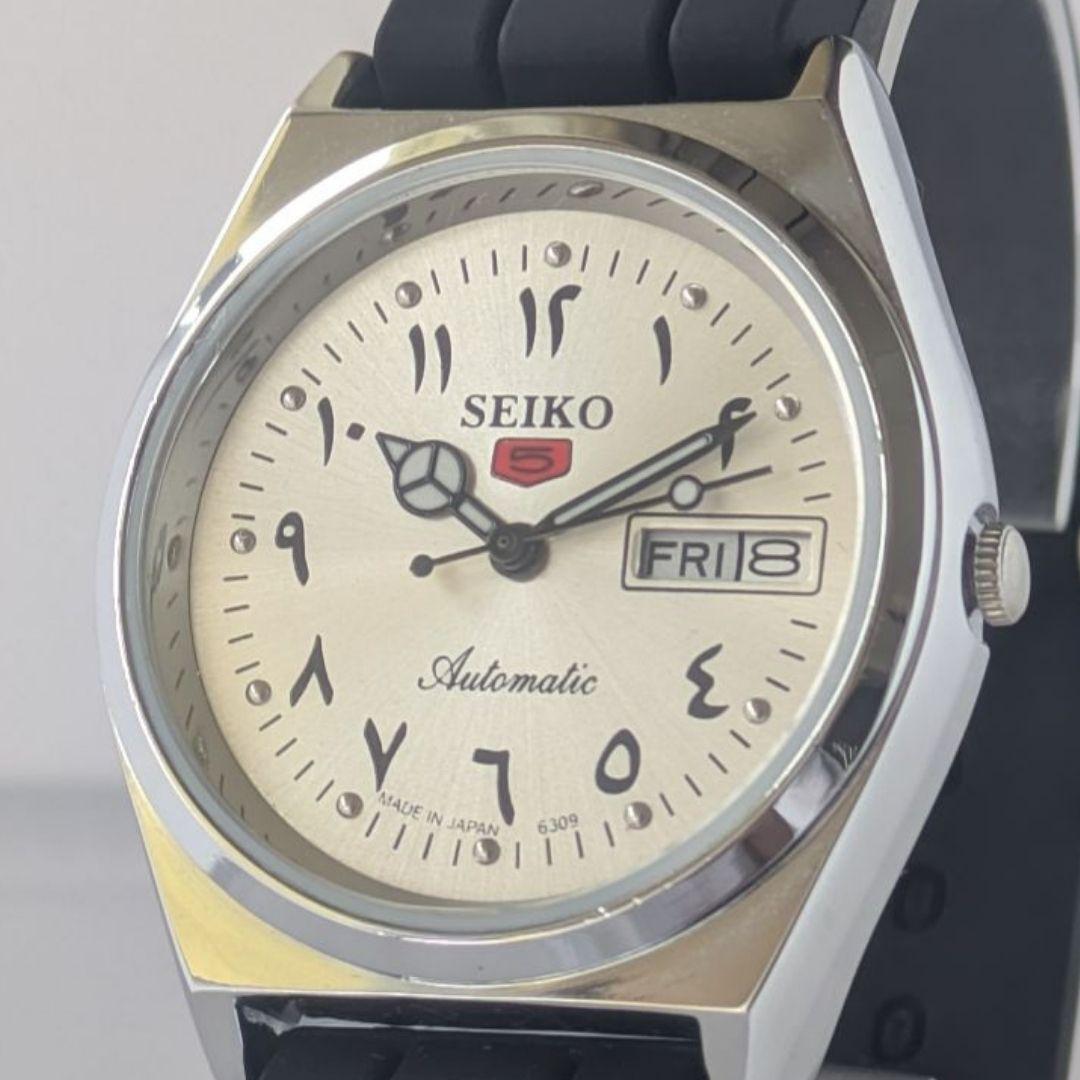 [Overhauled / Working item] Seiko 5 Automatic 80s Vintage  Rare Arabic numerals White SEIKO Day Date Analog Rubber Band Men s Watch