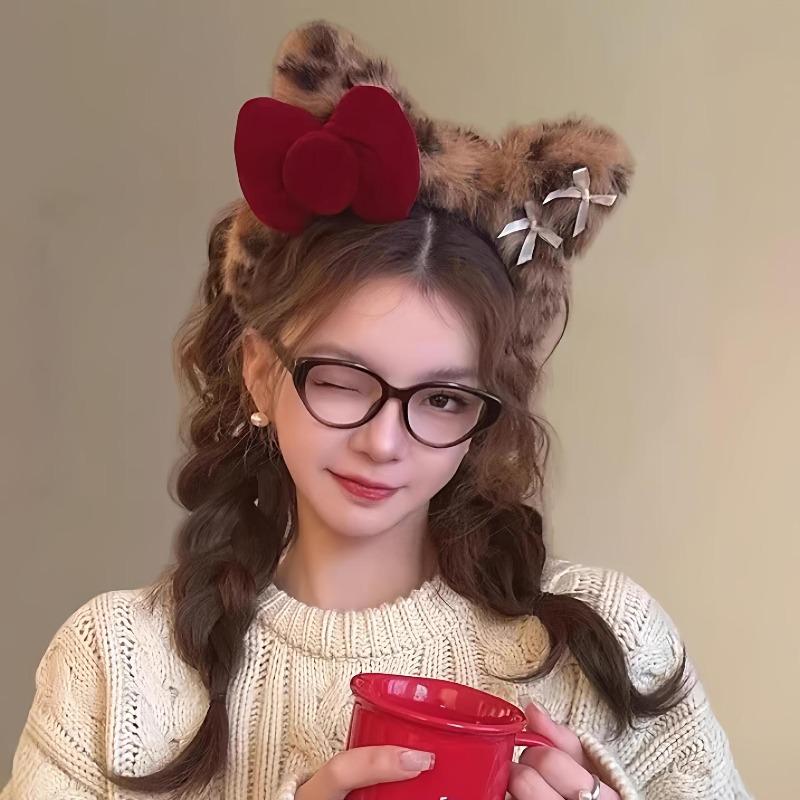 Sweet Winter and Autumn Leopard Print Plush Hairband for Cute Cats - Bow-shaped Hairnet for Face Washing - Anti-slip Hairpin