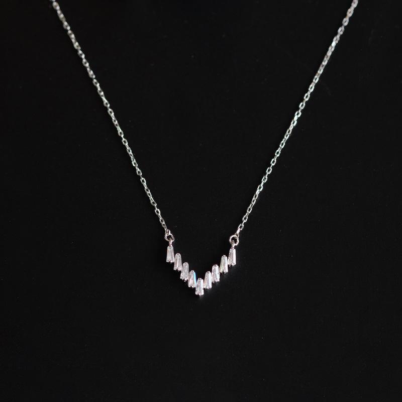 

Универсальное колье из стерлингового серебра 925 пробы с золотым покрытием и инкрустацией цирконами - Женский роскошный дизайн, Высококлассный аксессуар 925 Sterling Silver