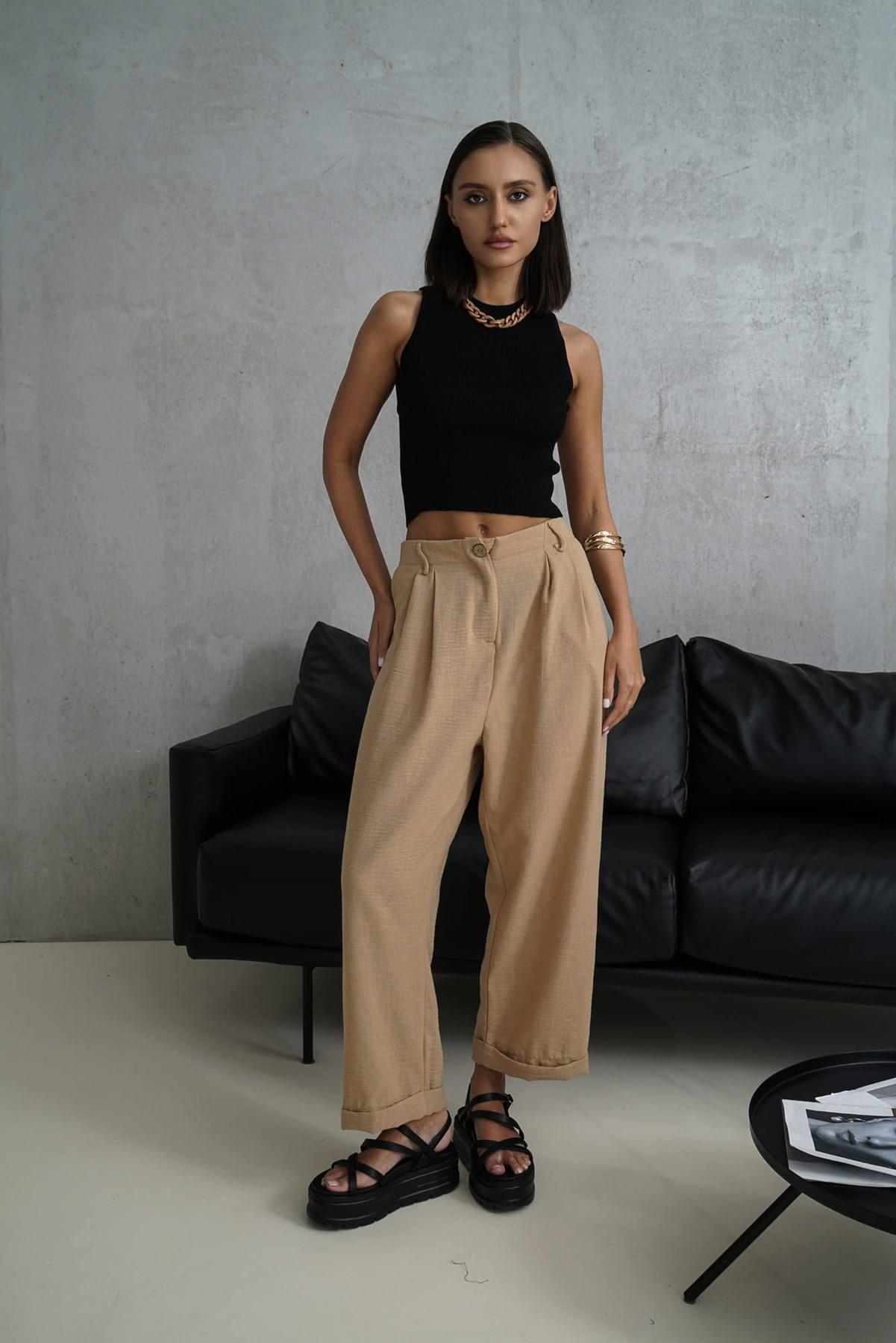 

Льняные брюки из твила карамельного цвета