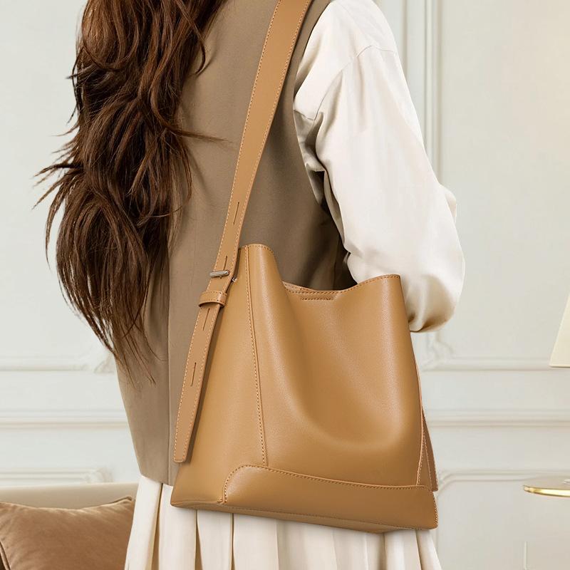 Borsa da Donna di Nicchia di Alta Gamma in Vera Pelle Selezionata con Cura, Nuova Borsa a Secchiello in Pelle di Mucca, Borsa a Spalla Singola/Crossbody di Grande Capacità
