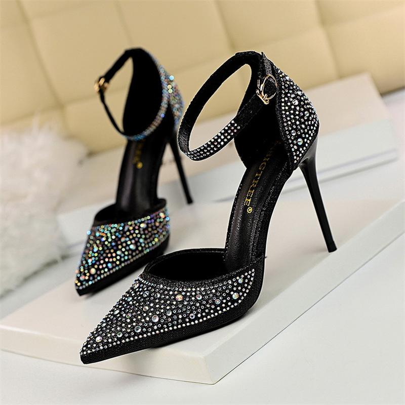 Fashion Women Shallow Mouth Pointed Toe Hollow High Heels Sandals Wedding Champagne Gold Pumps Crystal Glitter Rhinestone Sandals