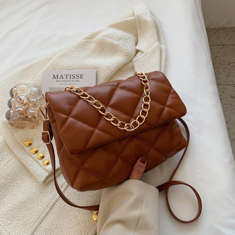 

Yogodlns текстура ромб однотонная сумка через плечо с клапаном для женщин цепочки декоры сумка через плечо 26x10x18cm коричневый