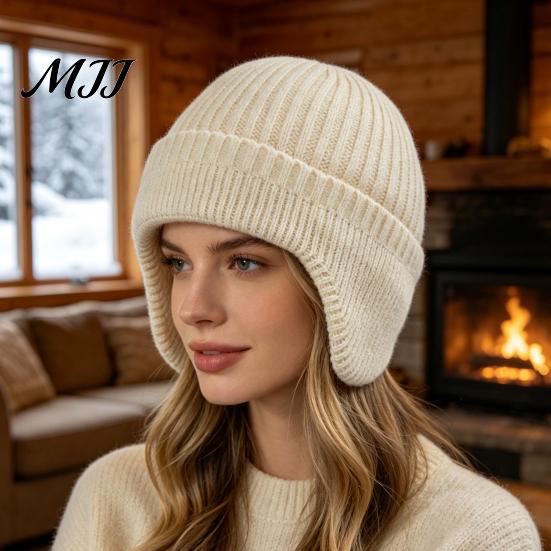 Warm Hat for Outdoors Knitted with Ear Flaps, Unisex Winter Beanies, Thickened Beanies Men And Women Stretchy Windproof Skiing Cycling