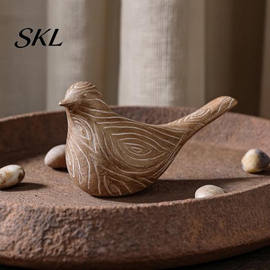 Unique Retro Bird Home Accessories Resin Ornaments, Wood Color Figurine, Handmade Carved Country Living Ornaments Decorative Statue for Farmhouse