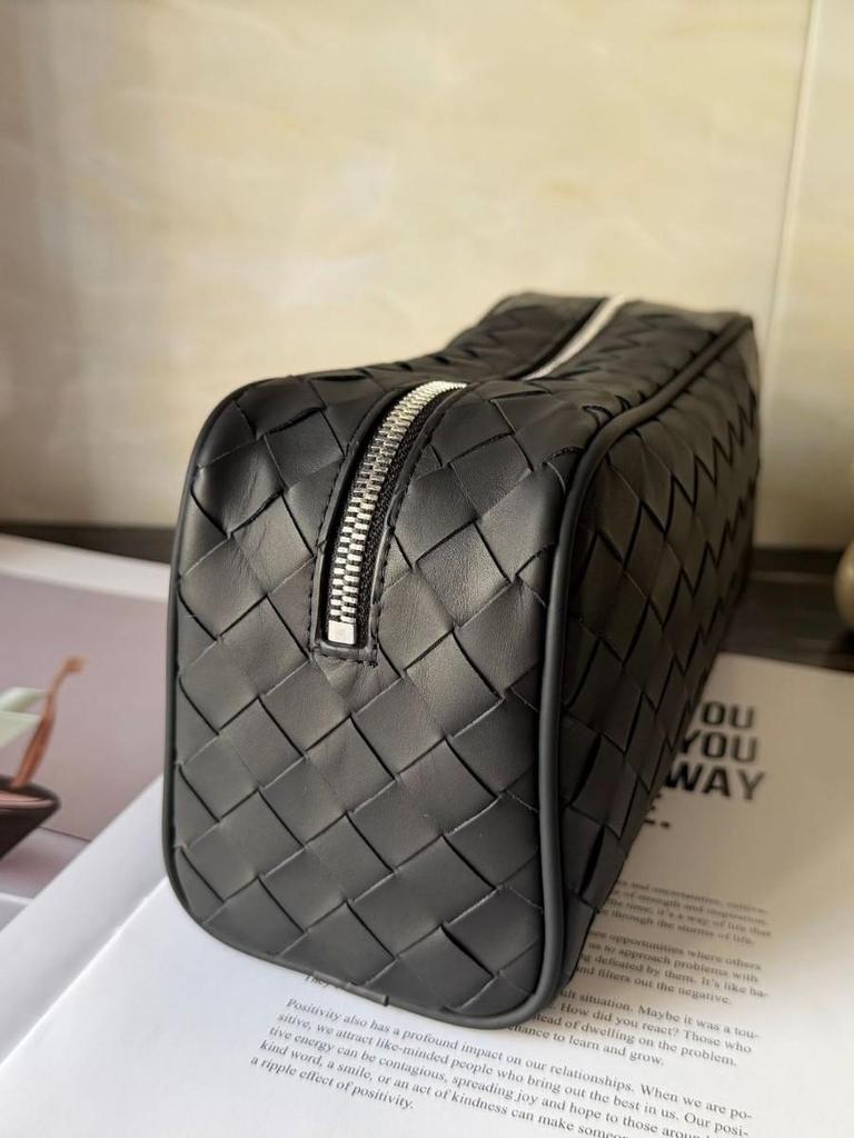 Men's Genuine Leather Woven Clutch: Trendy Large Capacity Handheld & Toiletry Bag