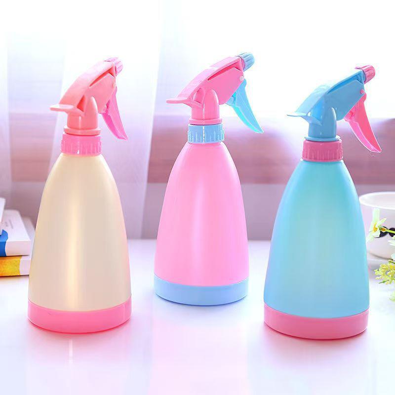 Small Candy-Colored Plastic Hand-Pump Spray Bottle with Pointed Nozzle for Watering Succulents and Indoor Plants