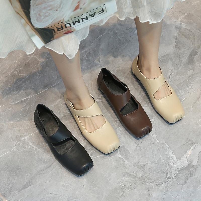 Mary Jane ballet shoes women's new retro style niche thick heel pig nose square head rubber band single shoes