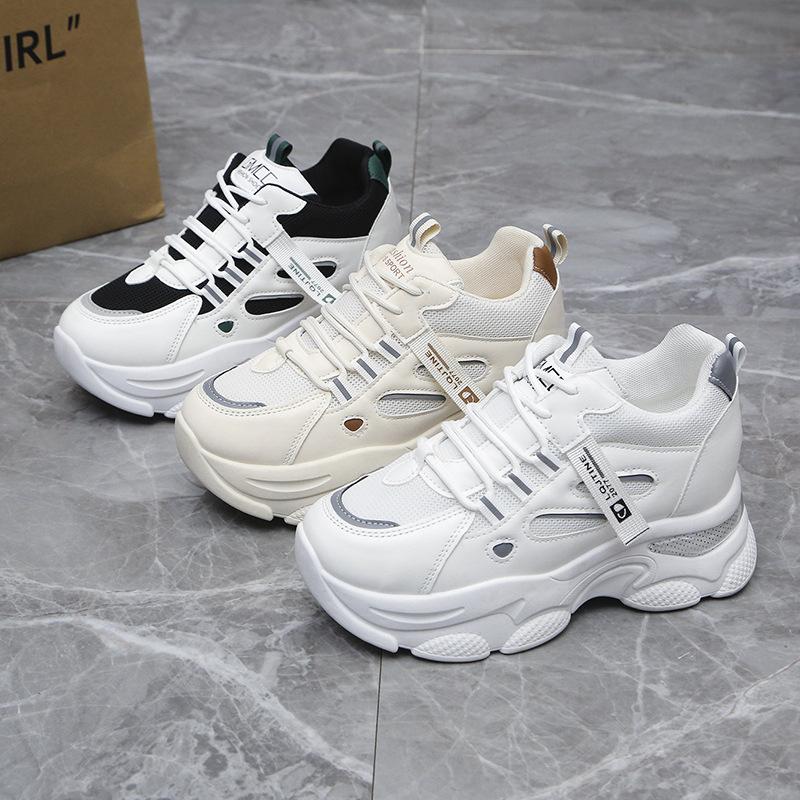 Frühling neue Mesh atmungsaktive Innenhöhe Damenschuhe 2025 dicksohlige Höhe Damensportschuhe Dad-Schuhe Damen