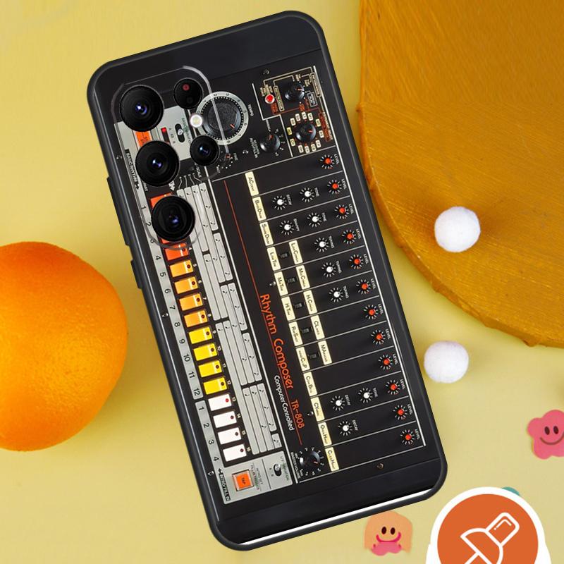 Vintage Synth Synthesizer Phone Case For Samsung Galaxy S25 Ultra S24 S23 S22 Ultra S9 S10 S20 Plus S21 FE Funda Cover