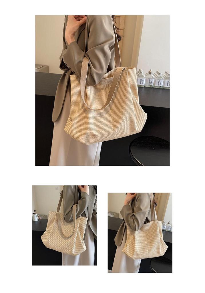 2026 Japanese Casual Women's Solid Color Large Tote Bag for College and Commute