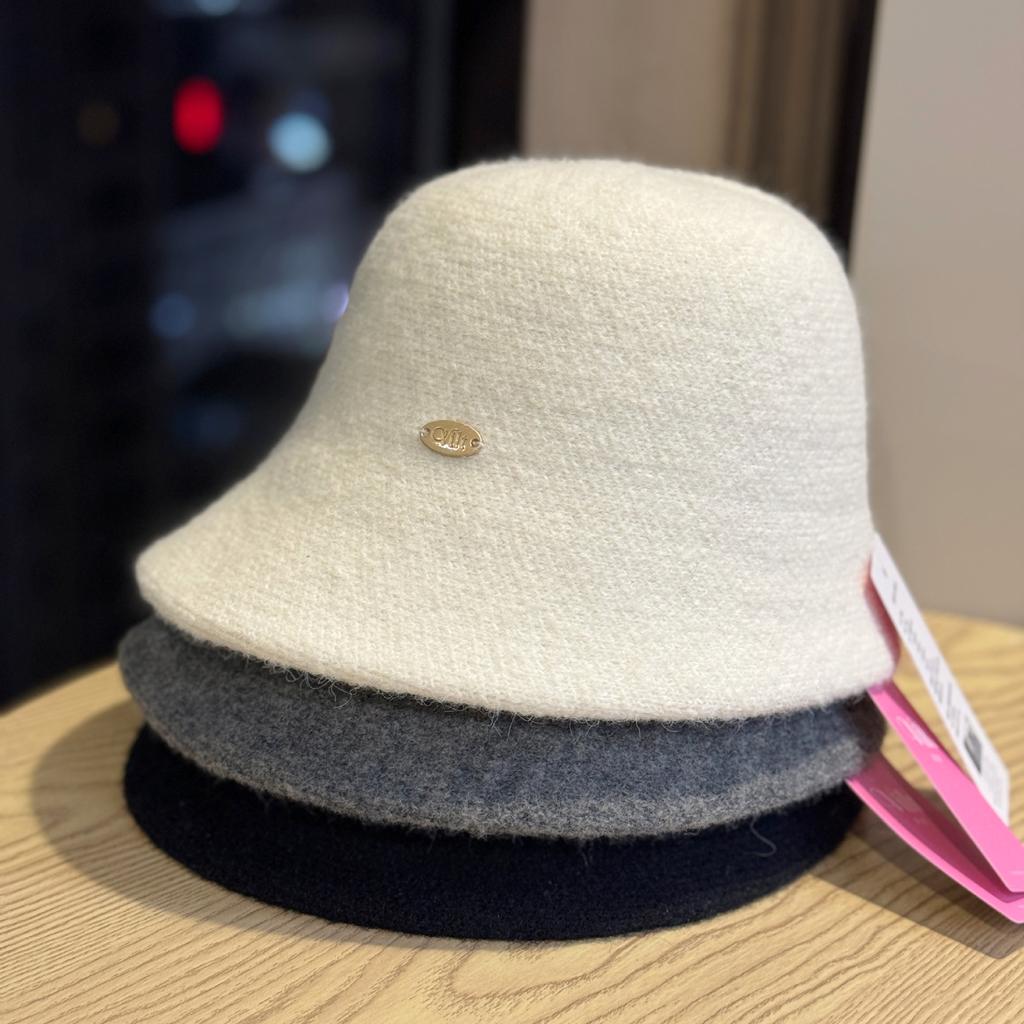 New Autumn and Winter Irregular Brim Fisherman's Hat for Women Versatile Casual High Grade Plush Face Covering Warm and Windproof Fisherman's Hat