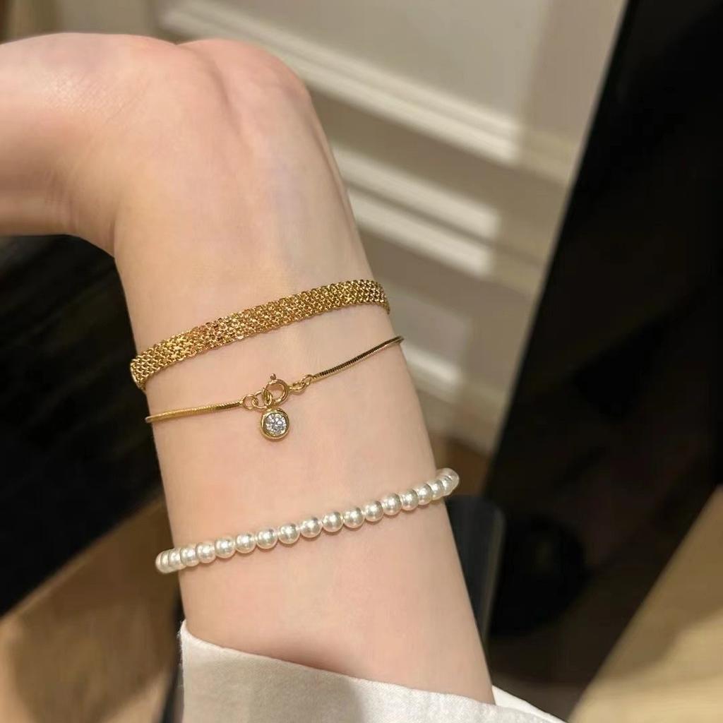 1 PCS Business Sexy Stainless Steel Lace Bracelet Is Suitable for Women's Daily Travel, Parties, and Banquets To Wear Zircon