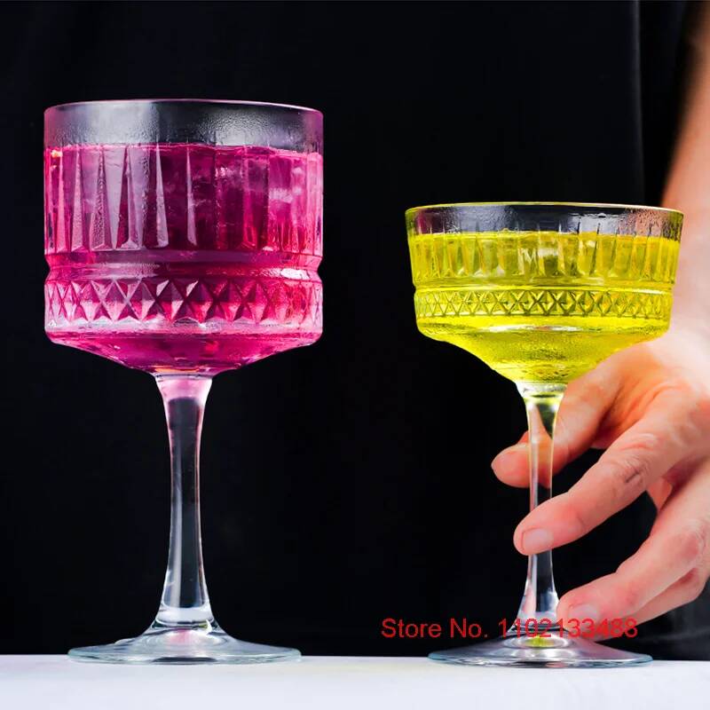 2 Pcs Carved Martini Glasses Cocktail Goblet Old-fashioned Party Glassware Wine Drink Cup Ancient Wedding Champagne Coupes Glass
