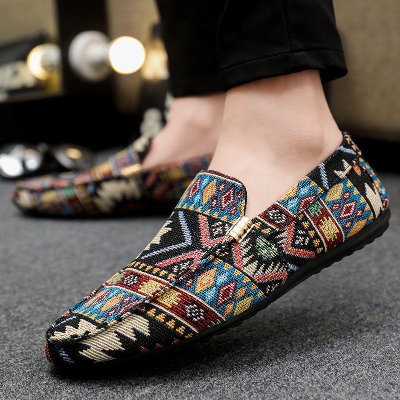 Fashion Moccasin Canvas Casual Shoes for Men Wear To Work Korean Style Sneakers Breathable Trends 2025 Cheap Liquidation Adults Man Shoe