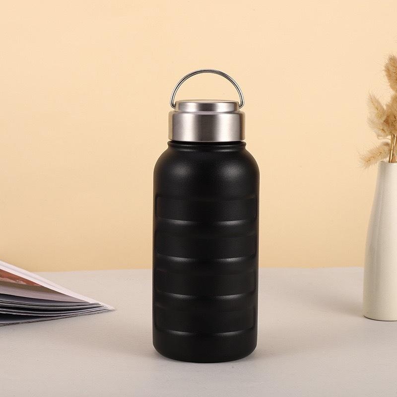 

Кружка-термос из двойной нержавеющей стали 750 мл, портативная спортивная вакуумная фляга, большая емкость, термобутылка для воды, тамблер