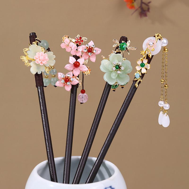 Vintage Wooden Hair Stick For Women Girls Chinese Style Wood Hairpin Tassel Elegant Hair Clip Hair Jewelry Accessories