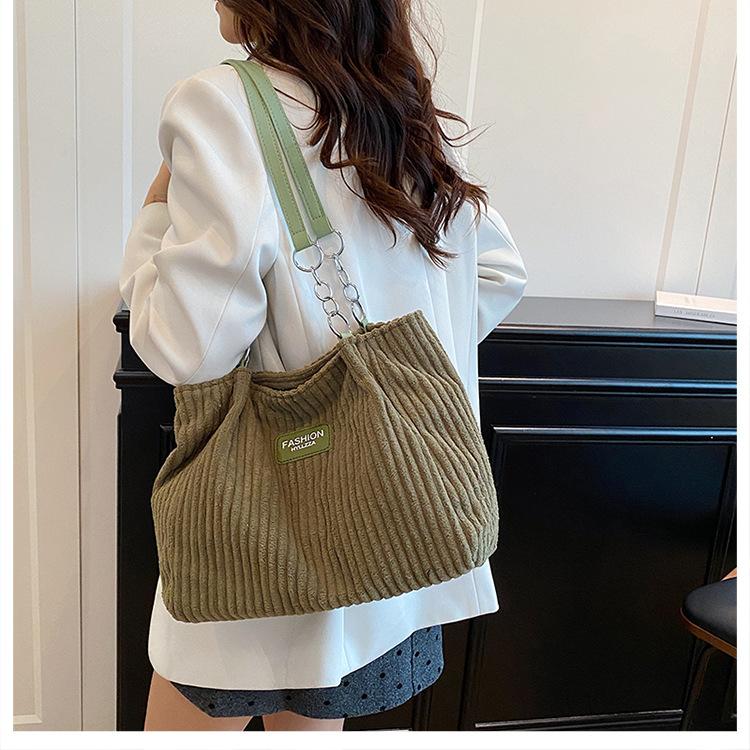 Oversized Cotton Chain Shoulder Tote Bag for Women, Lazy Fashion Commute Handbag, Spacious Crossbody Work Bag CLE