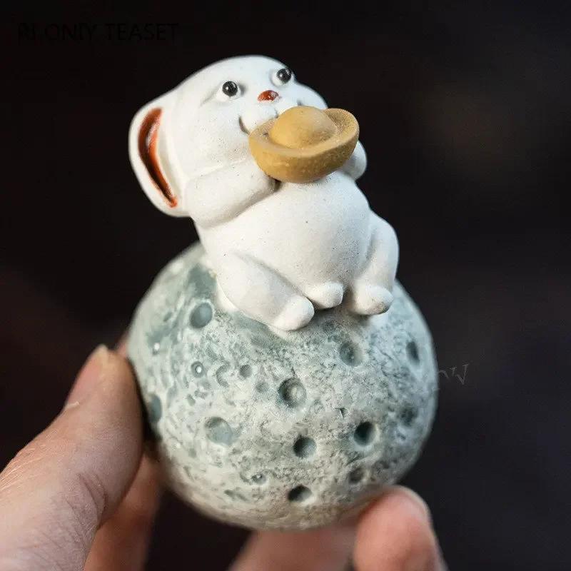 Chinese Yixing Handmade Sculpture Purple Clay Tea Pet Moon Rabbit Model Ornaments Tea Figurine Crafts Zisha Tea Set Decoration