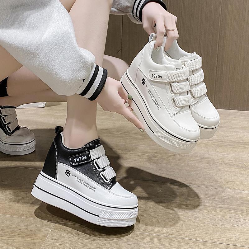 Mode Nouvelles Printemps Automne Blanc Talons Compensés Cachés Chaussures Décontractées Femme Chaussures à Plateforme 8CM Chaussures à Talons Hauts Élévateurs Baskets de Marche Femmes 2025
