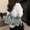 Gewaschene Denim-Canvas-Arbeitstasche - Herbst/Winter 2025: Nischen-Freizeit-Schulter-/Crossbody-Tasche für Damen