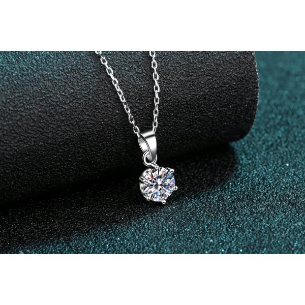 Necklace Women's 1 Carat Maussanite Six Claw Pendant Necklace