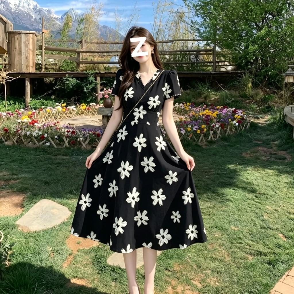 Black Floral Dress for Women's Summer Waist and Thin Temperament V-neck Short-sleeved French Retro Style Medium and Long Dress