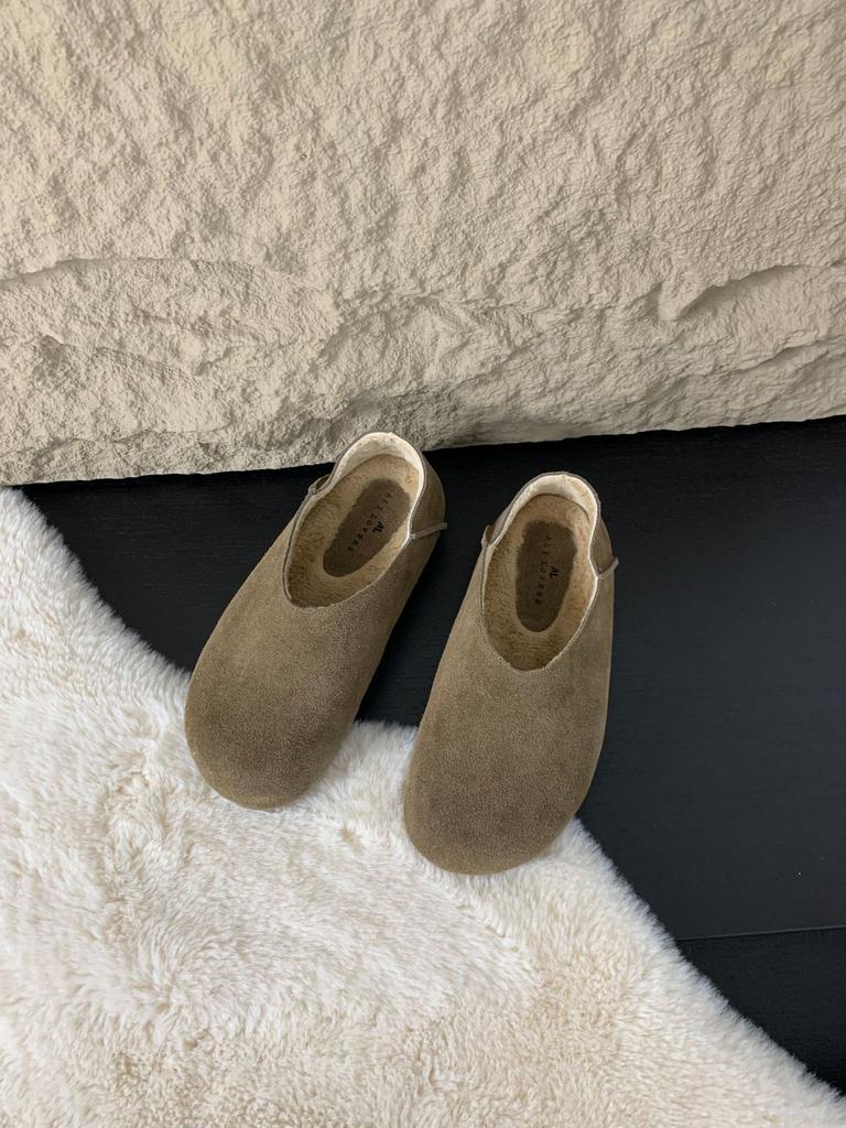 2025 new shallow mouth warm fluff cotton ladyshoes women wear outside winter wear inside one pedal lazy single shoes