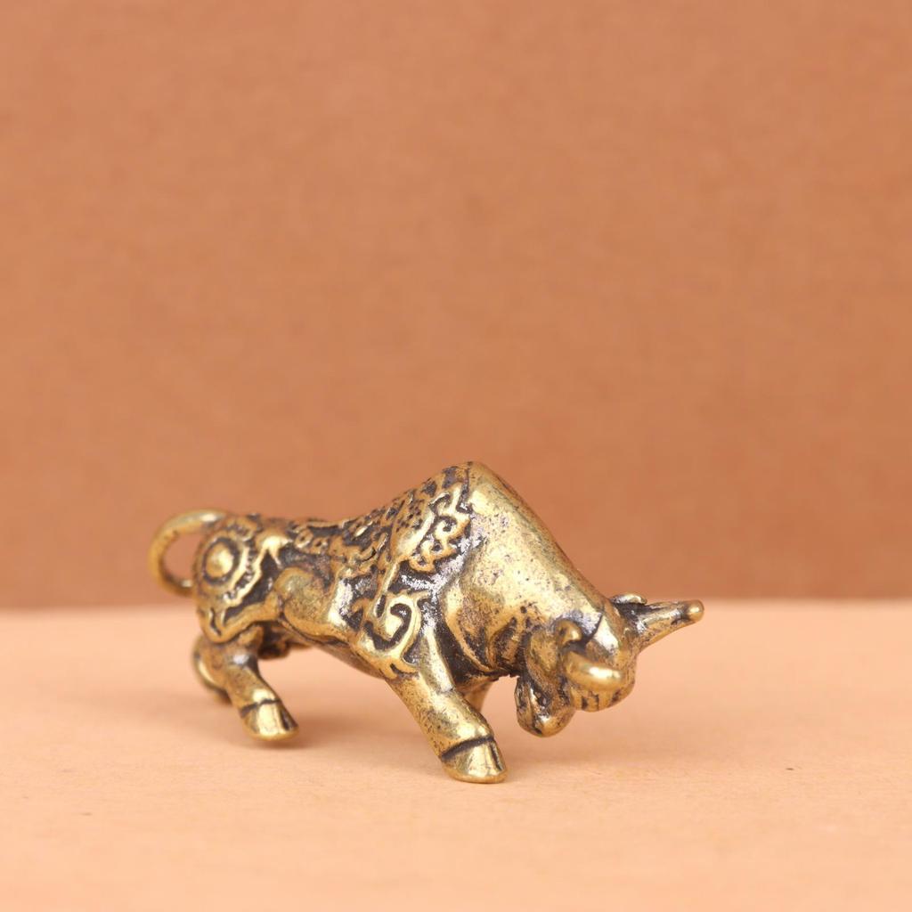 Antique Bronze-Style Pure Brass Bull Figurine: Lucky Wealth Symbol for Stock Trading