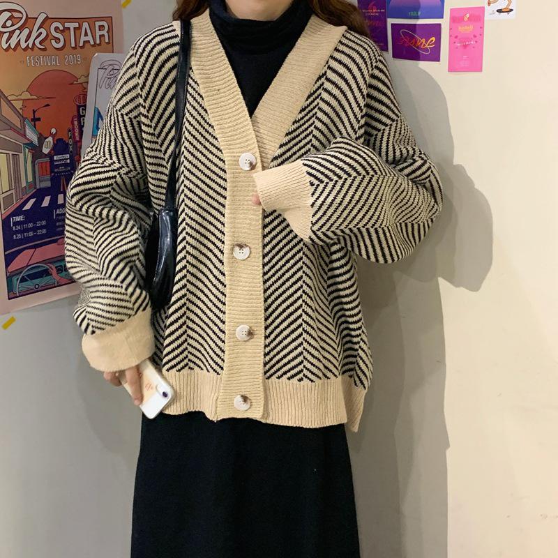 Women's College Style Striped Knit Cardigan - Loose Fit, Long Sleeve, Autumn/Winter 2021 Collection
