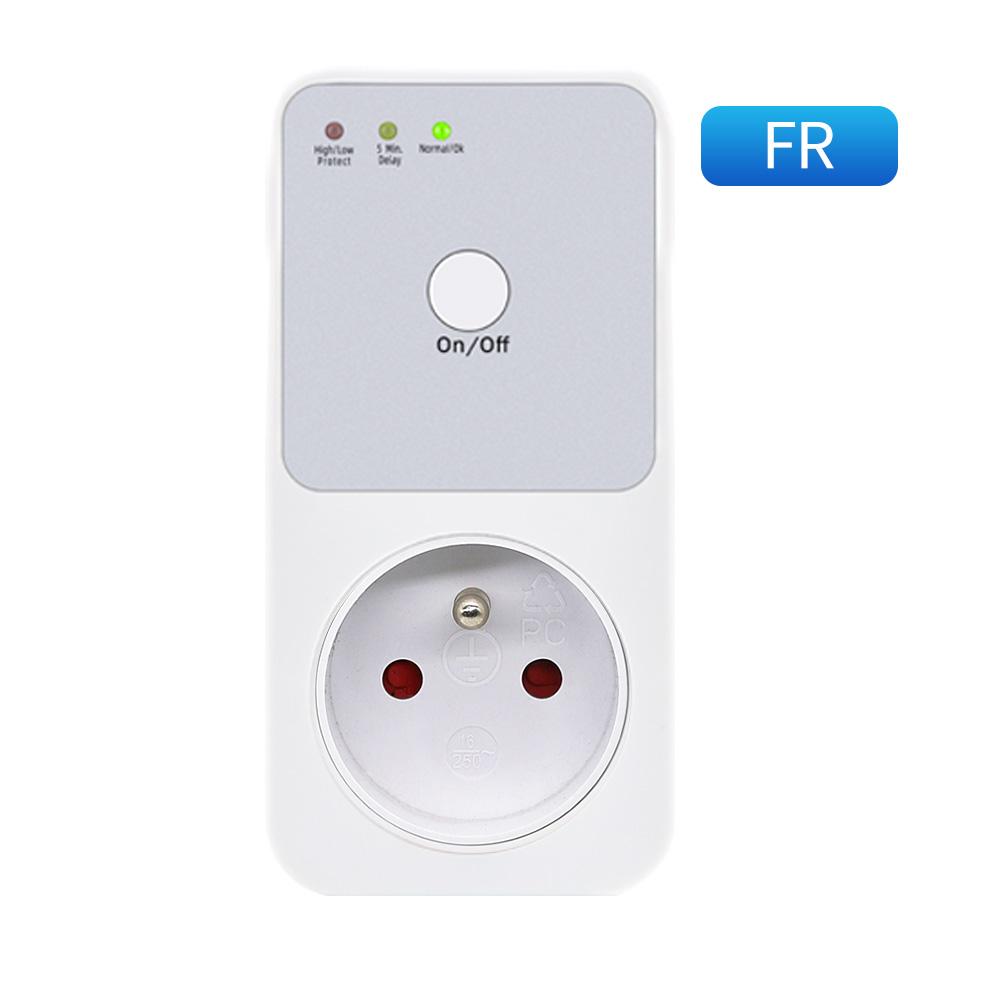 Automatic Voltage Protector Socket AC 220V Power Surge Safe Protector Voltage Current Detector Relay EU FR US UK Plug Switcher