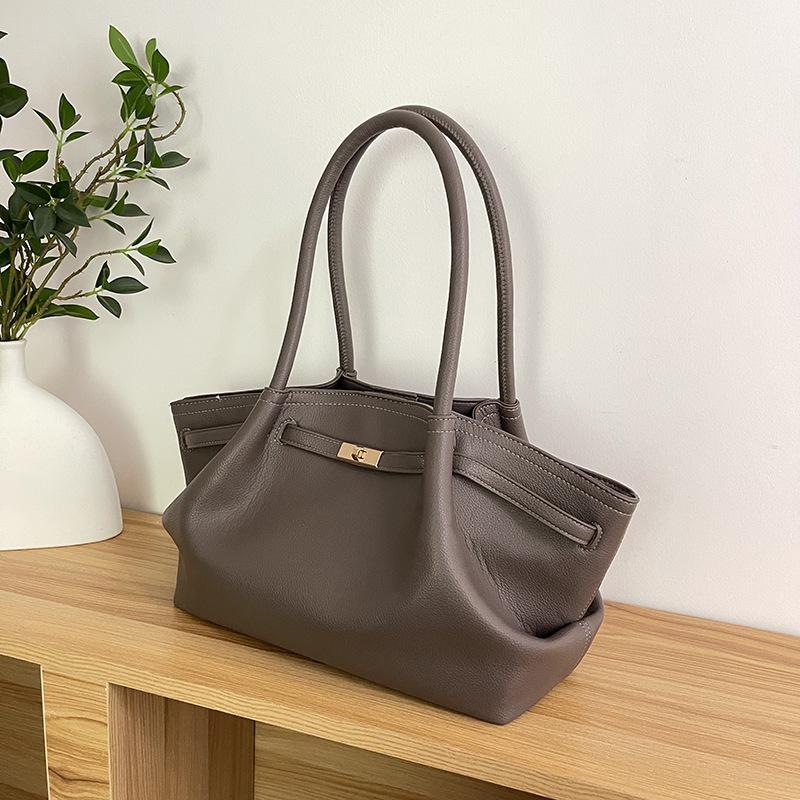 Premium bag women's new summer versatile shoulder underarm bag fashionable portable tote bag