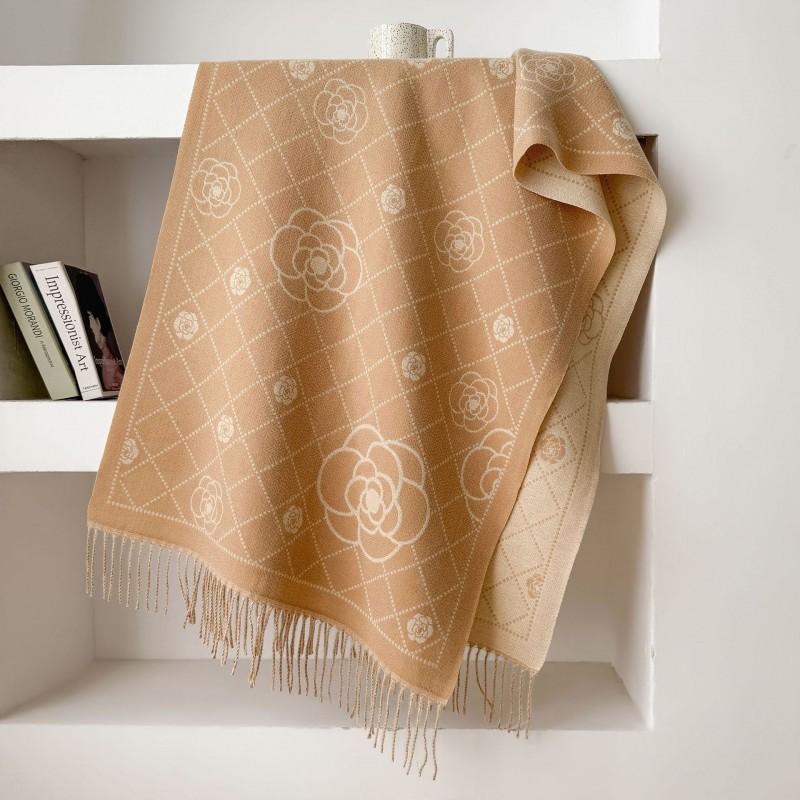 Double-Sided Jacquard Wool Blend Shawl With Camellia Motif Women Winter Warm Fashion Wrap Scarf