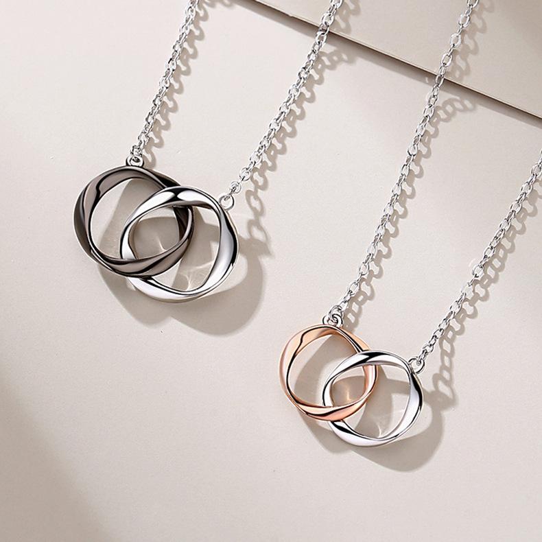 Mobius Double Ring Couple Necklace for Men and Women, Simple Japanese and Korean Pendant Collarbone Chain Necklace