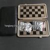 Tragbares faltbares magnetisches Schach-, Dame- und Backgammon-Set für Kinder und Studenten
