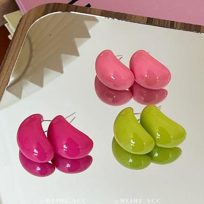 Milky Soft Exaggerated White Water Drop Earrings - Spring/Summer 2026 Trendy Stud Jewelry for Girls