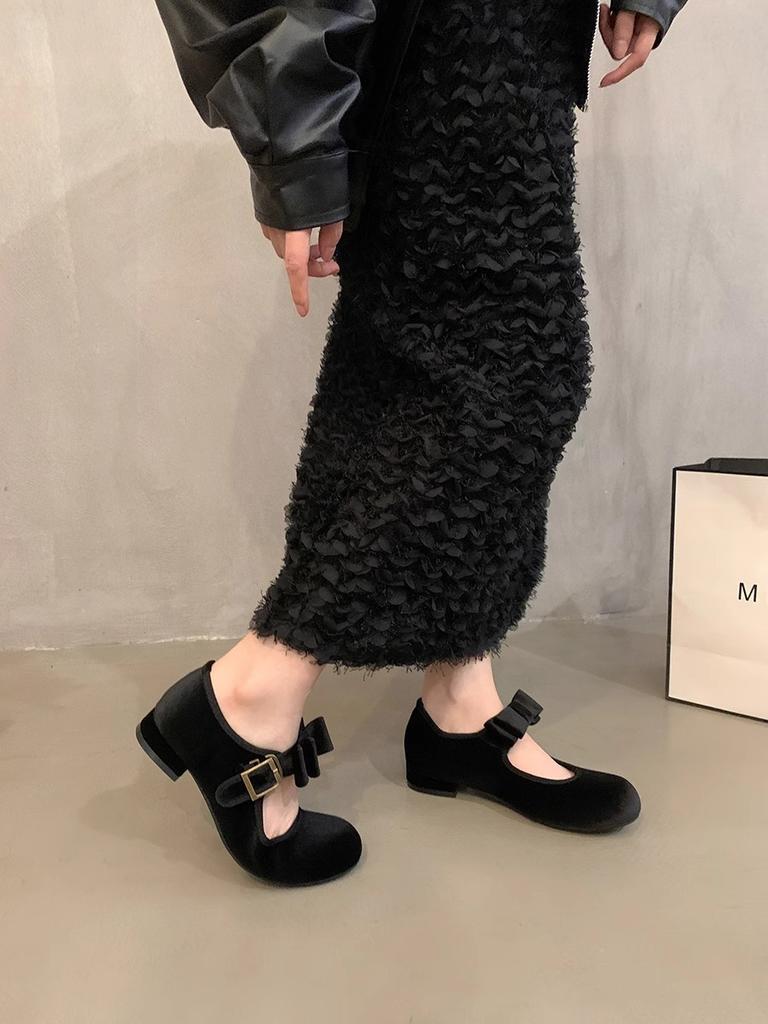 2026Low Heel Suede High-end Lightweight Shoe Women's Shoes New Style Spring Autumn Fashion Temperament Gentle Mary Jane Shoes