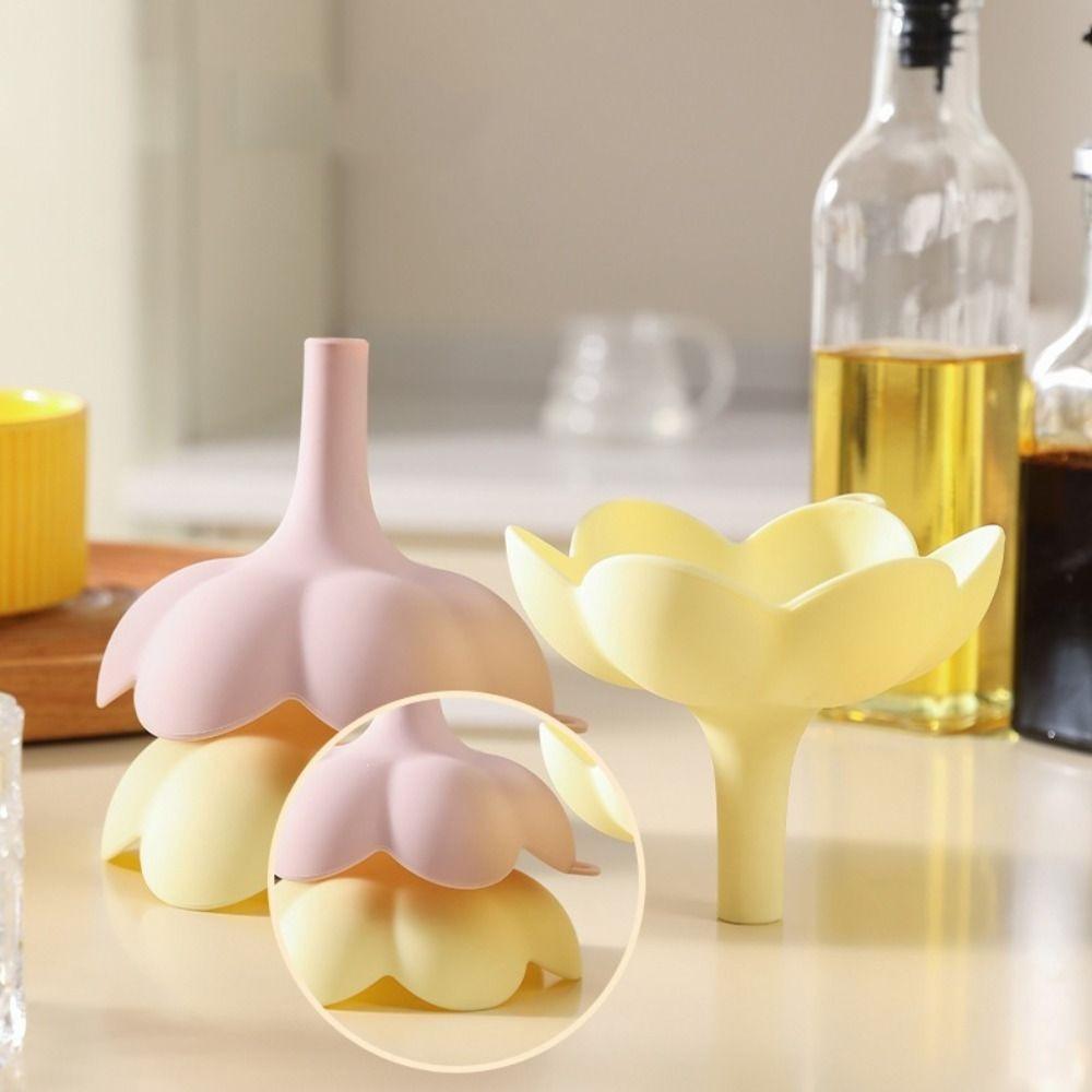 Silicone Kitchen Liquid Funnel Flower Shaped Oil Refilling Kitchen Tool New Oil Funnel Kitchen Use