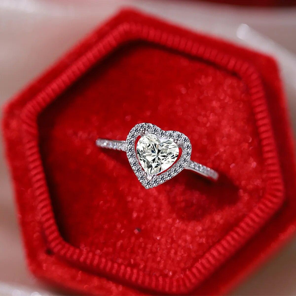 

Классическое ажурное четырехконечное кольцо с бриллиантами в форме сердца для женщин, оригинальное кольцо из стерлингового серебра на помолвку, свадебный подарок, ювелирное изделие 8 белый