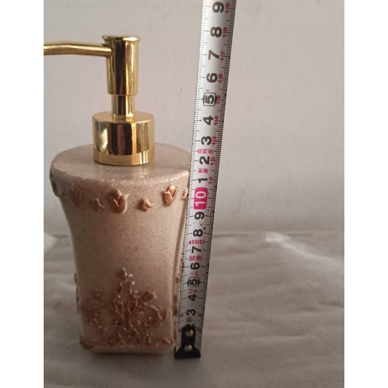 Decorative Plastic Lotion Bottle With Floral Pattern For Bathroom And Spa
