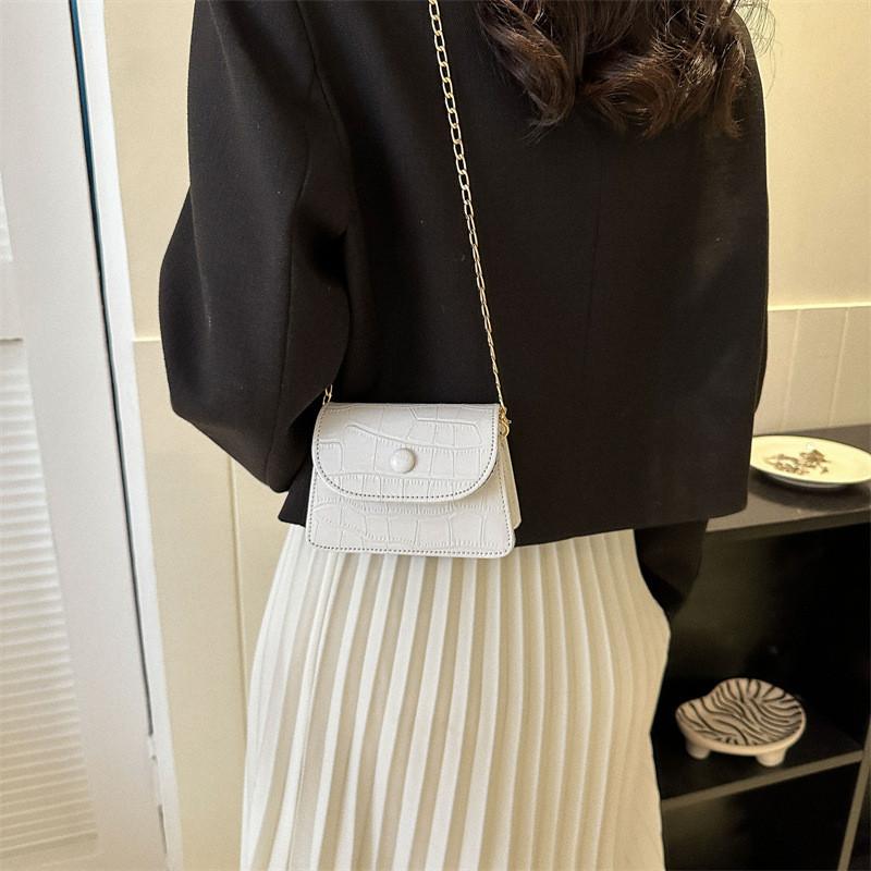 Trendy Chain Shoulder Bag For Women 2023 Summer Fashionable Small Pu Bag Stylish And Simple Crossbody