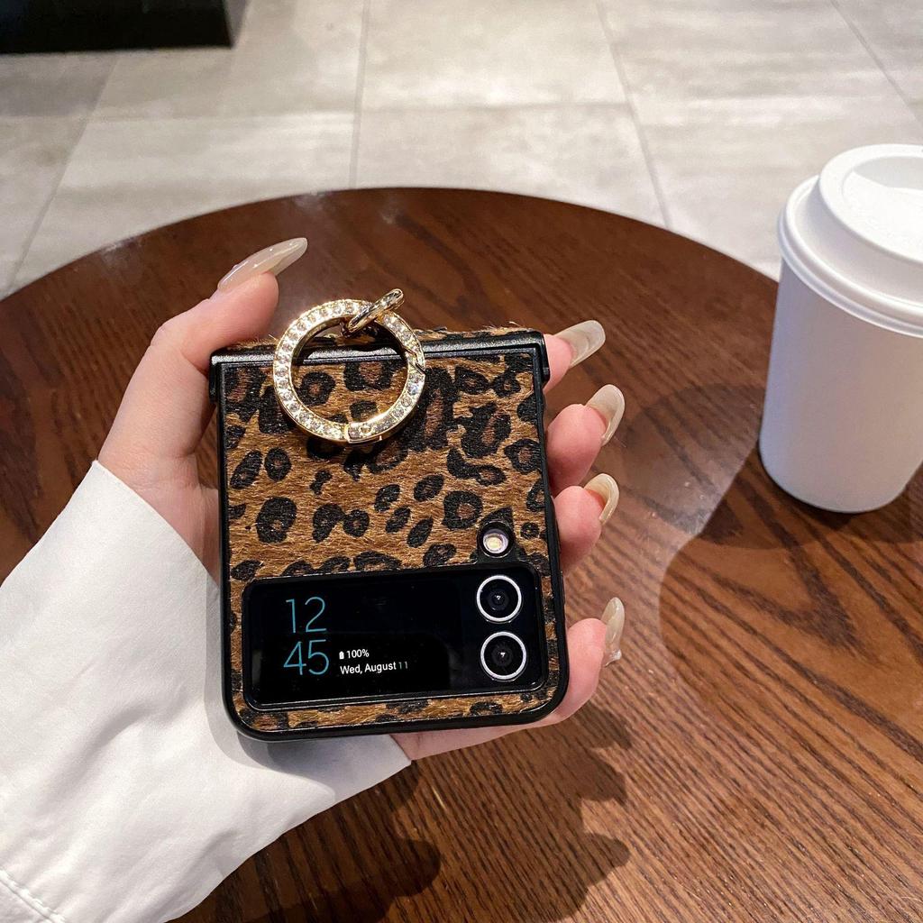 Samsung Z Flip7 Vollschutz Leopardenmuster Handyhülle mit Ringhalter